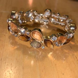 Amber iridescent beaded leafy bracelet